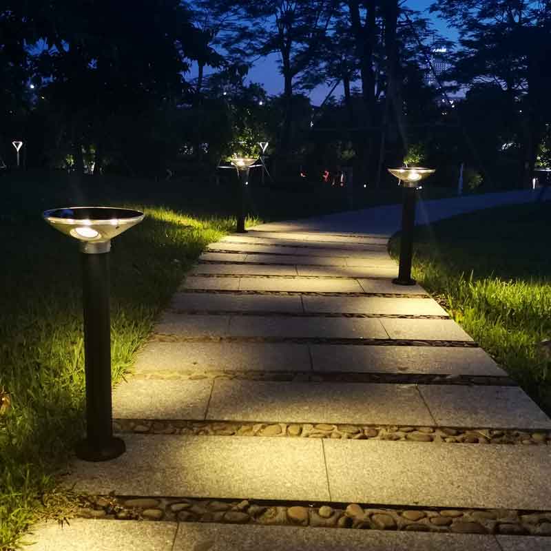 Polygonal Luminance Solar-Powered Aluminum LED Lawn Bollard Lights P4